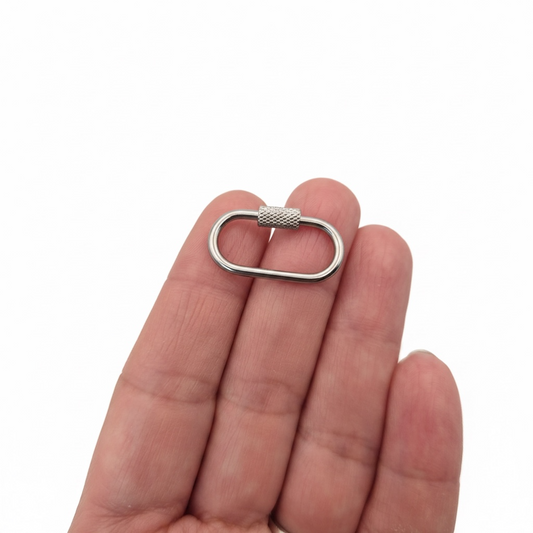 26mm Stainless Steel Oval Textured Screw Carabiner – Gold & Silver Finishes