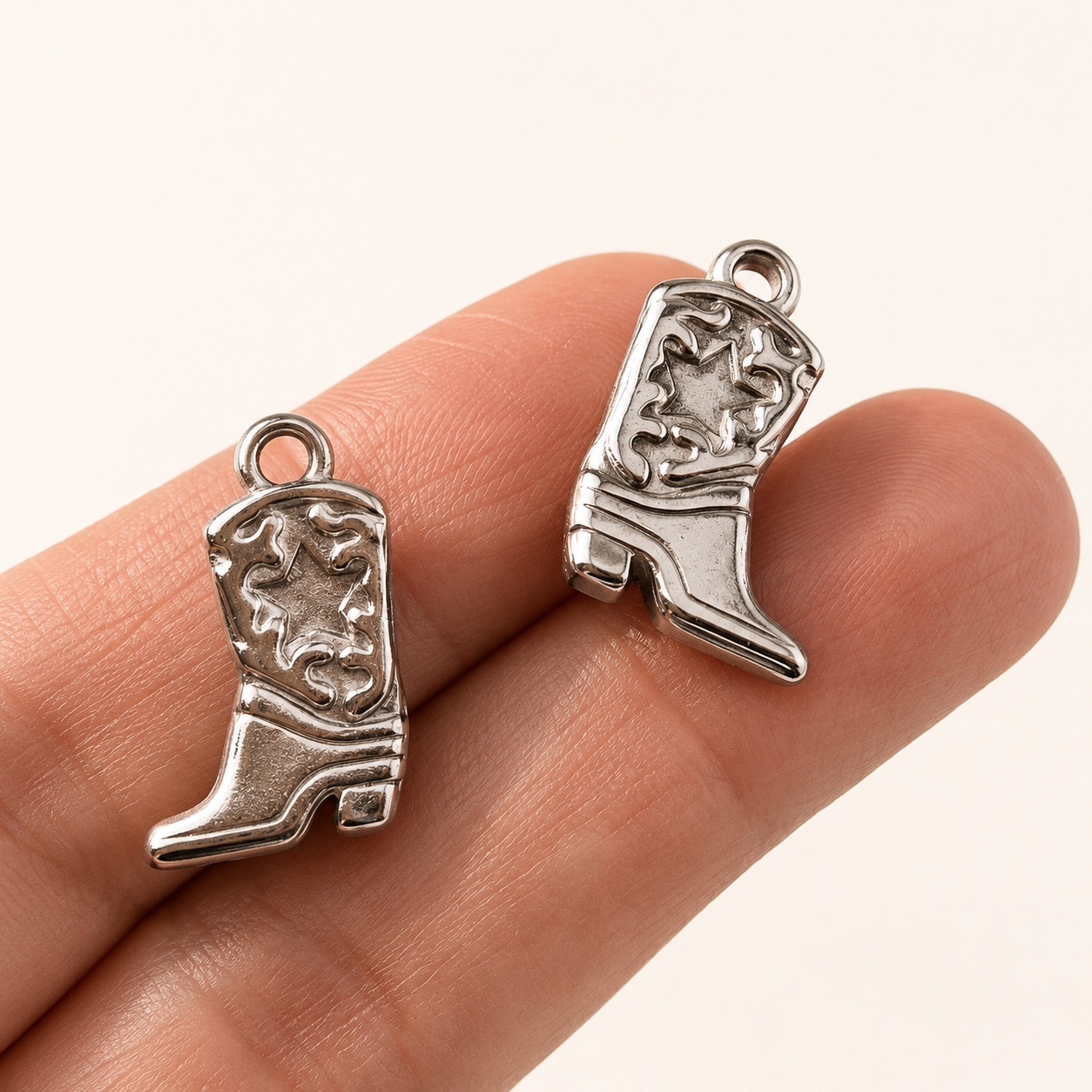 Boot-shaped Pendant - 20.5x13.5mm