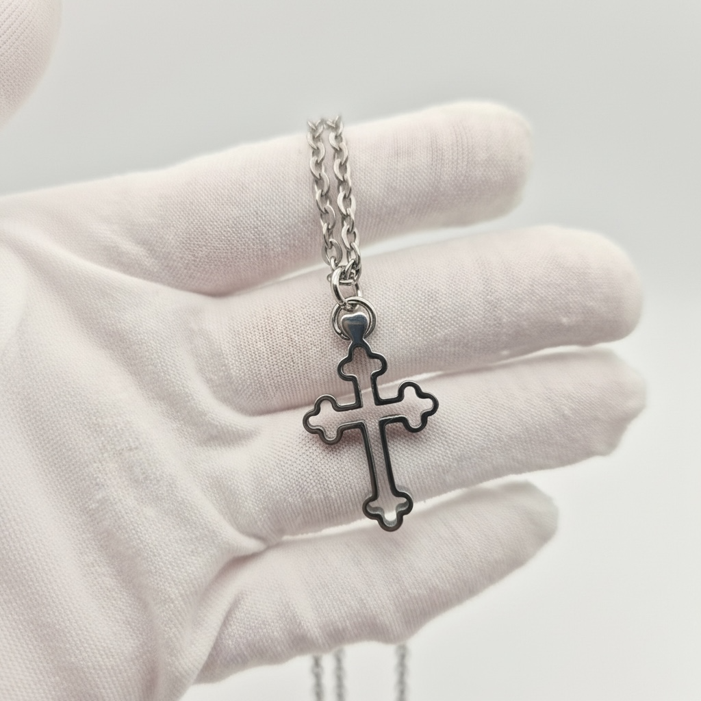 Heritage Cross Pendant – 32x20mm