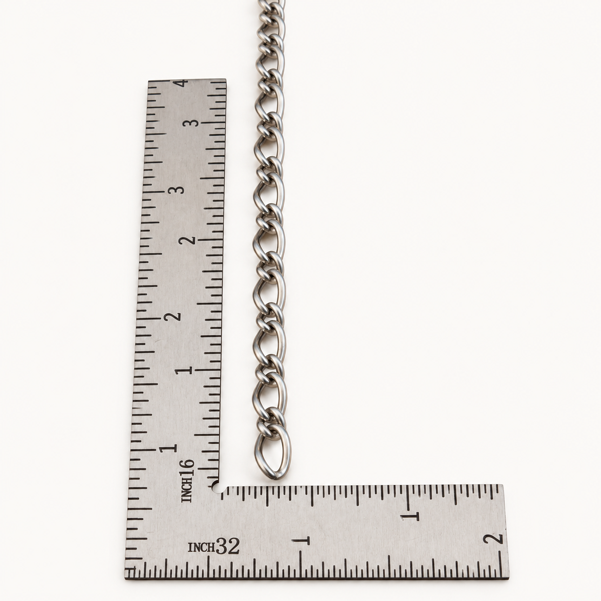 Contemporary Figaro Chain – 6–9mm (By the Foot)