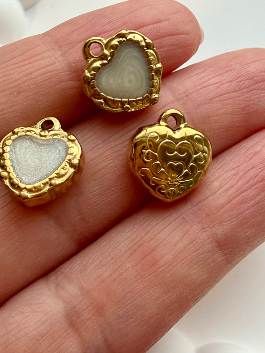 Gold Heart Enamel Charm – 13.5mm