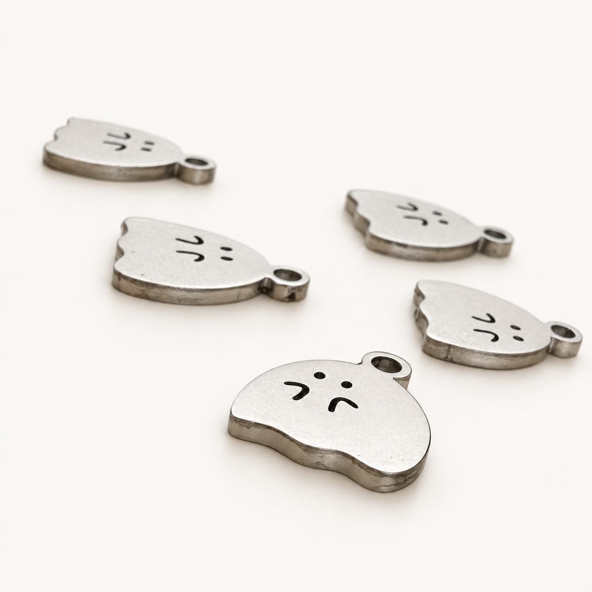 Small Ghost Charm – 14mm