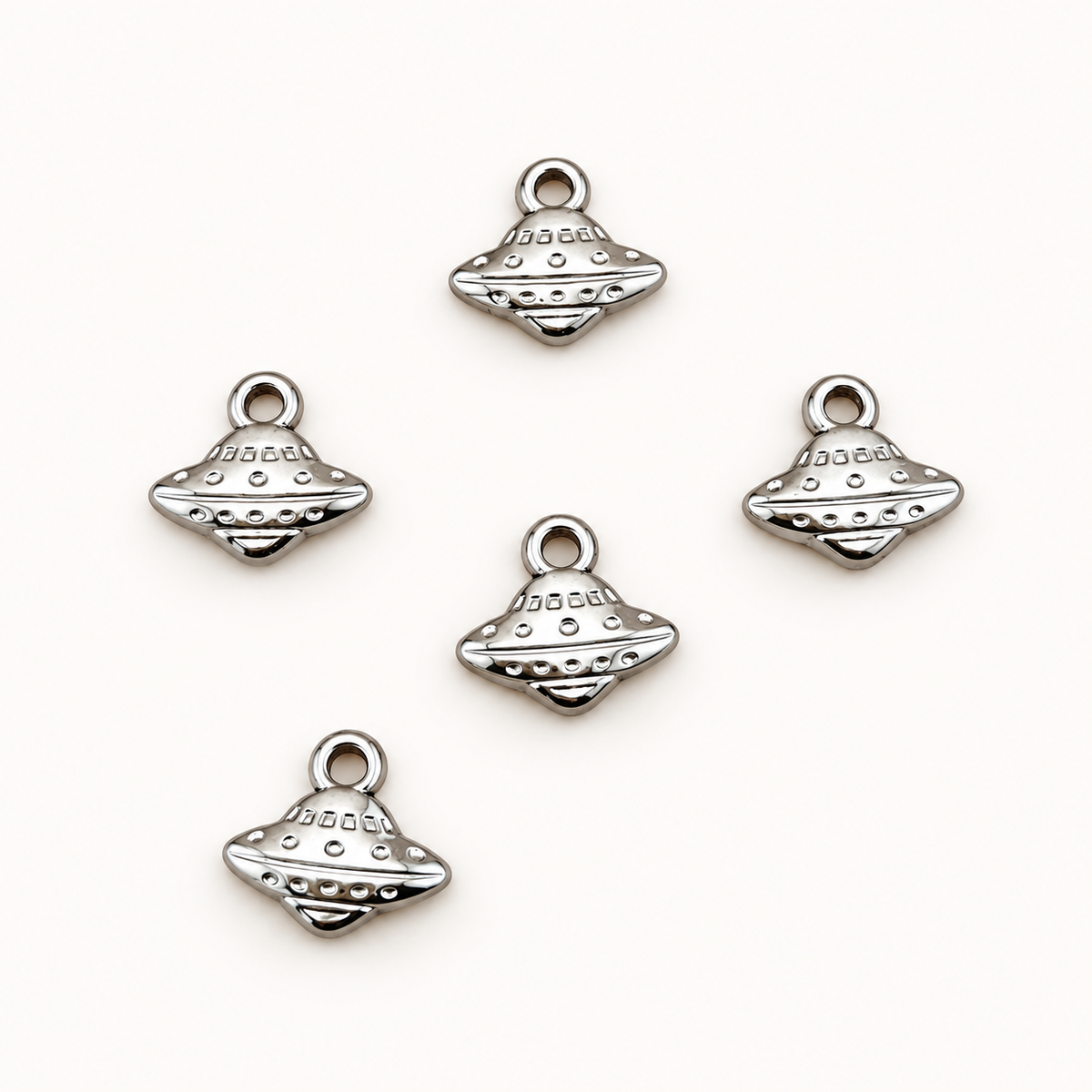 Spaceship Charm – 12.5mm