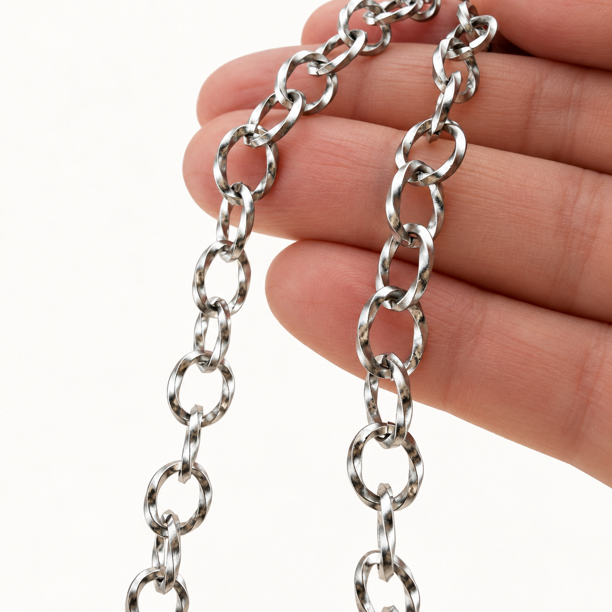 Twisted Oval Link Chain – 8.5x6.5mm (By the Foot)