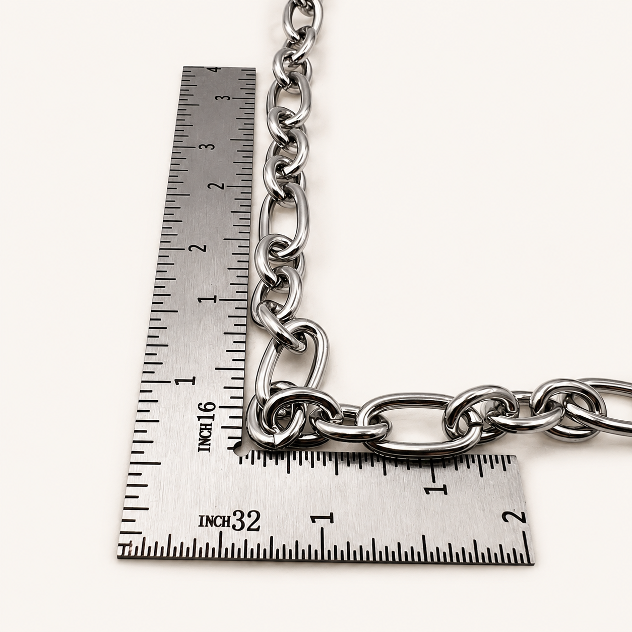 Large Figaro Chain – 17x10mm