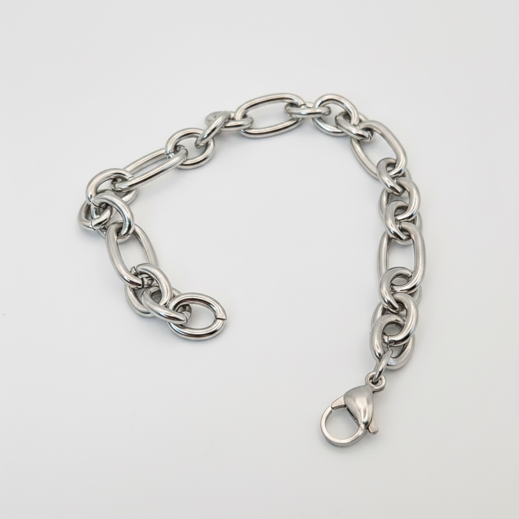Large Figaro Chain – 17x10mm