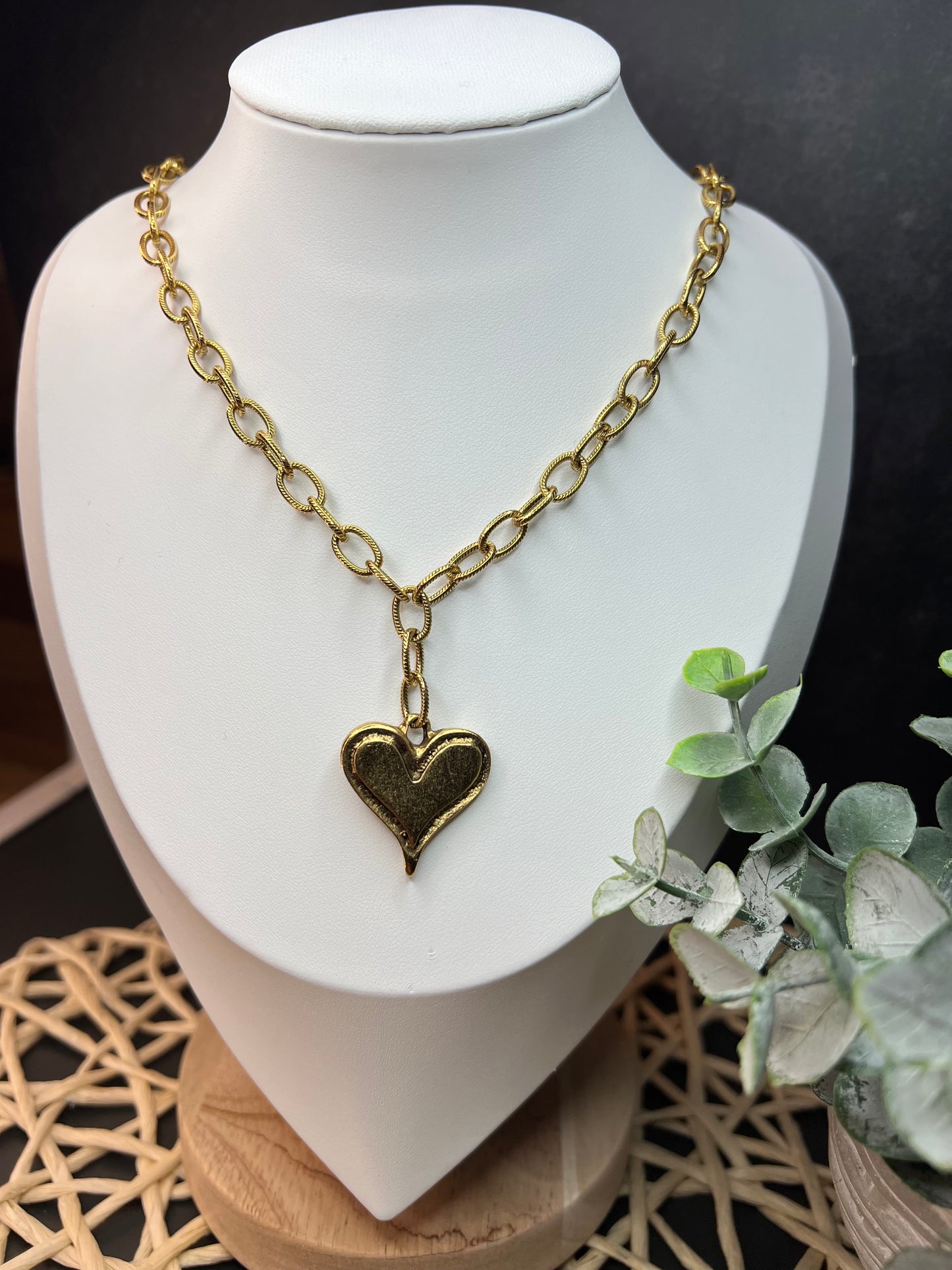 Puro Heart Necklace