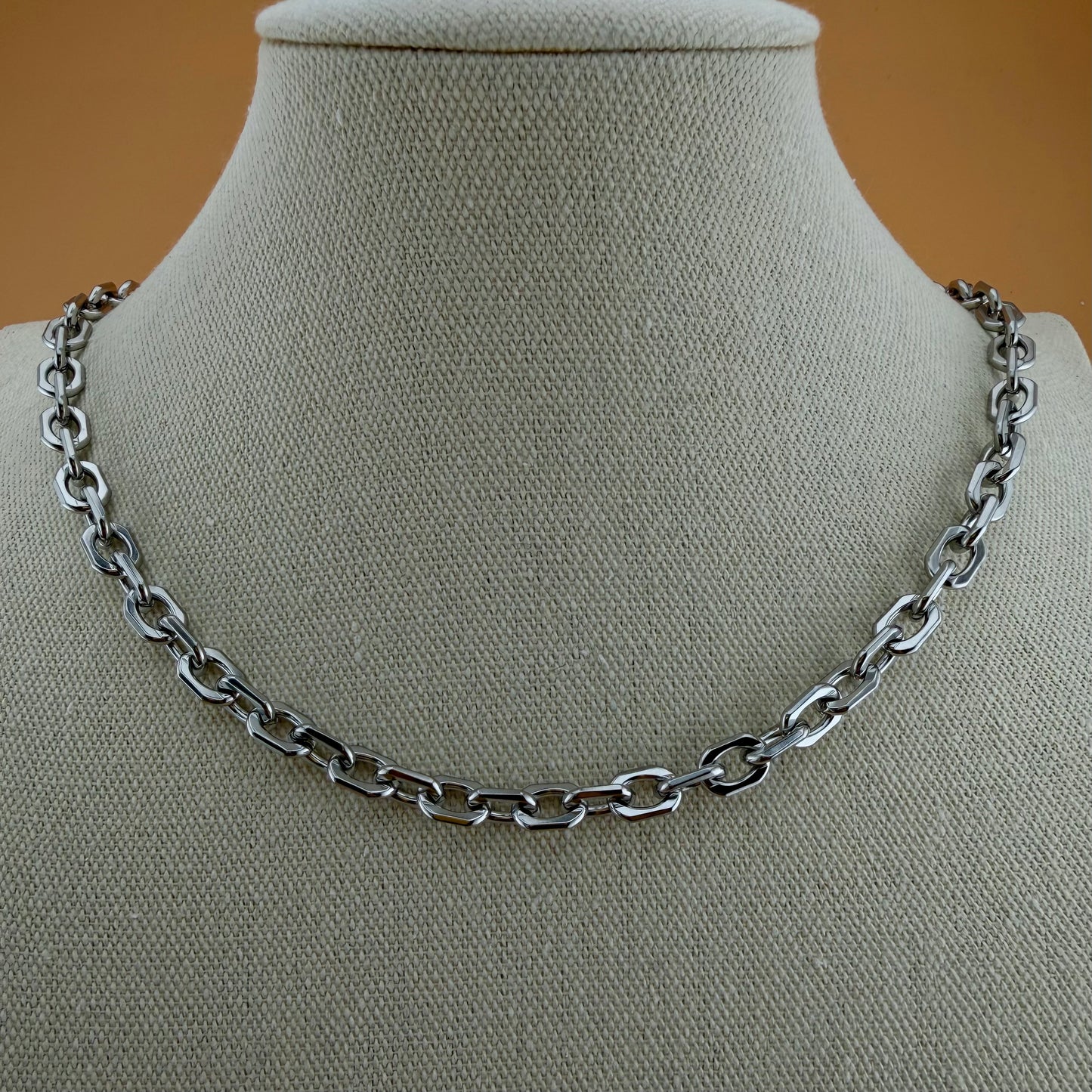 Modern Link Chain – 10x7mm (By the Foot)