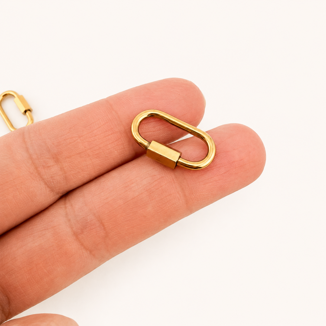 21mm Oval Screw Carabiner - 18K Gold PVD & Silver Finishes