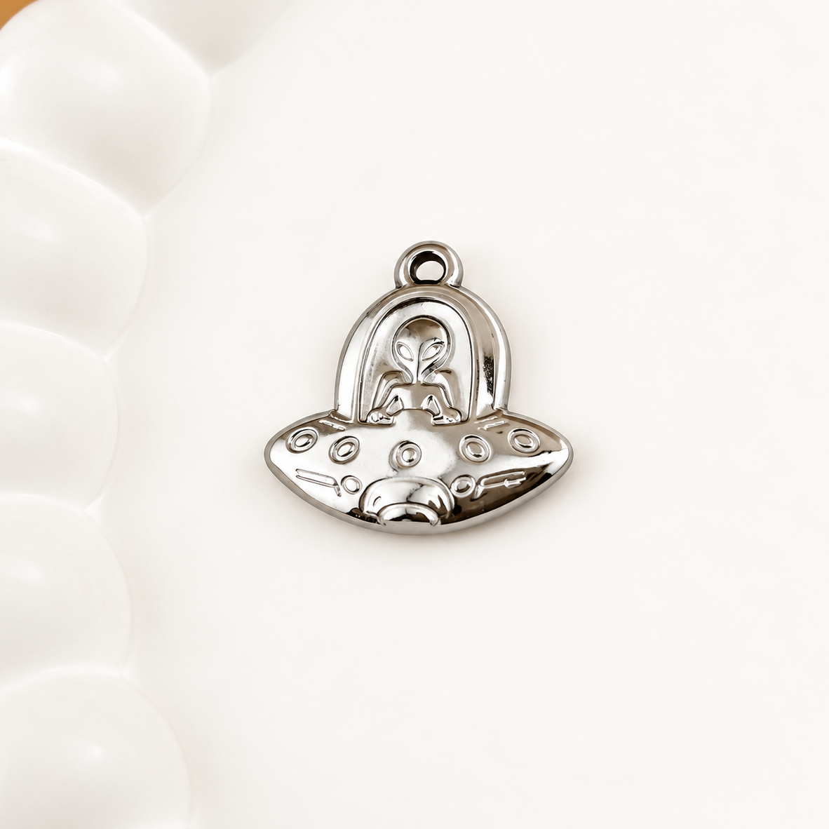 Alien UFO Charm – 20mm