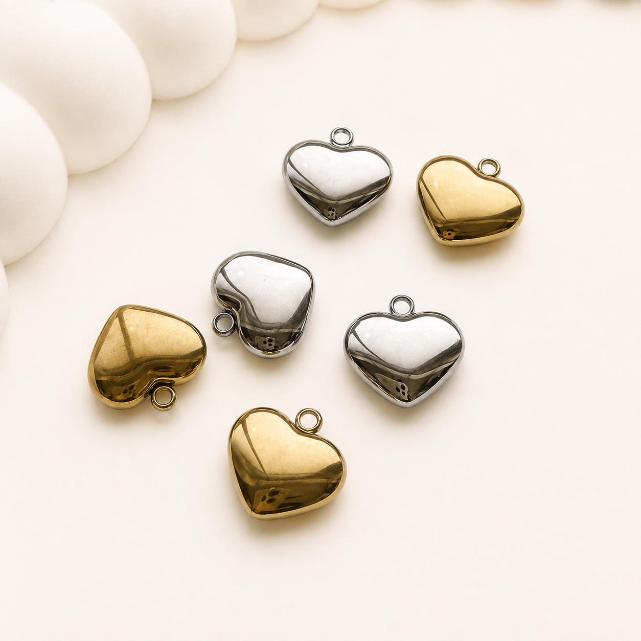 Classic Petite Puffy Heart Charm – 11mm