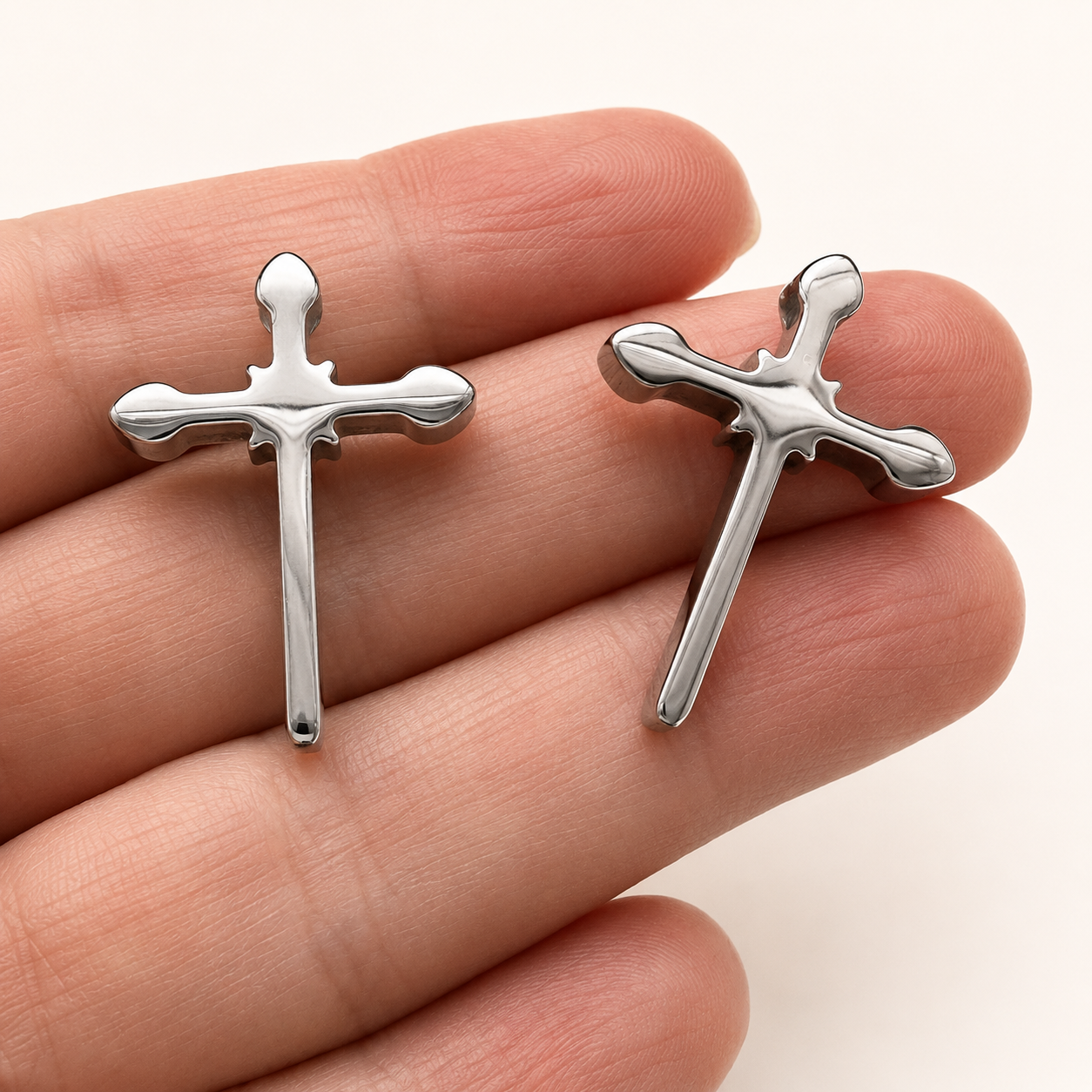 Nova Cross Pendant - 29x20mm
