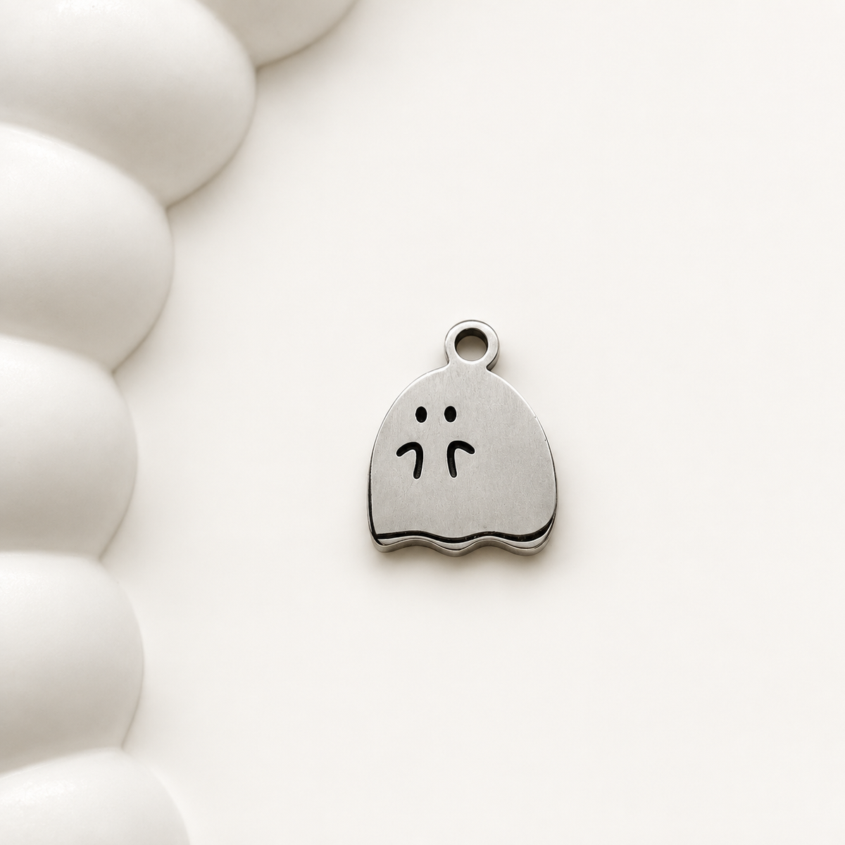 Small Ghost Charm – 14mm