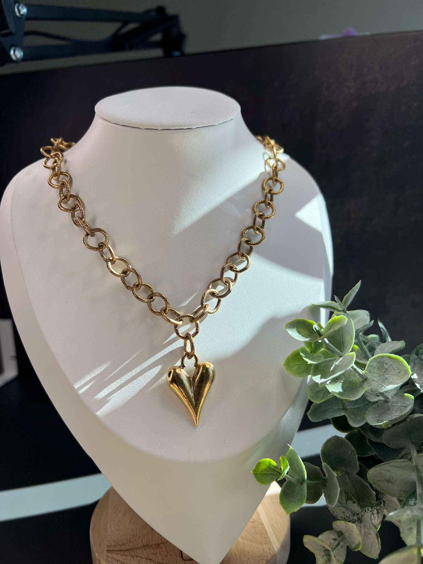 Tesoro Heart Necklace