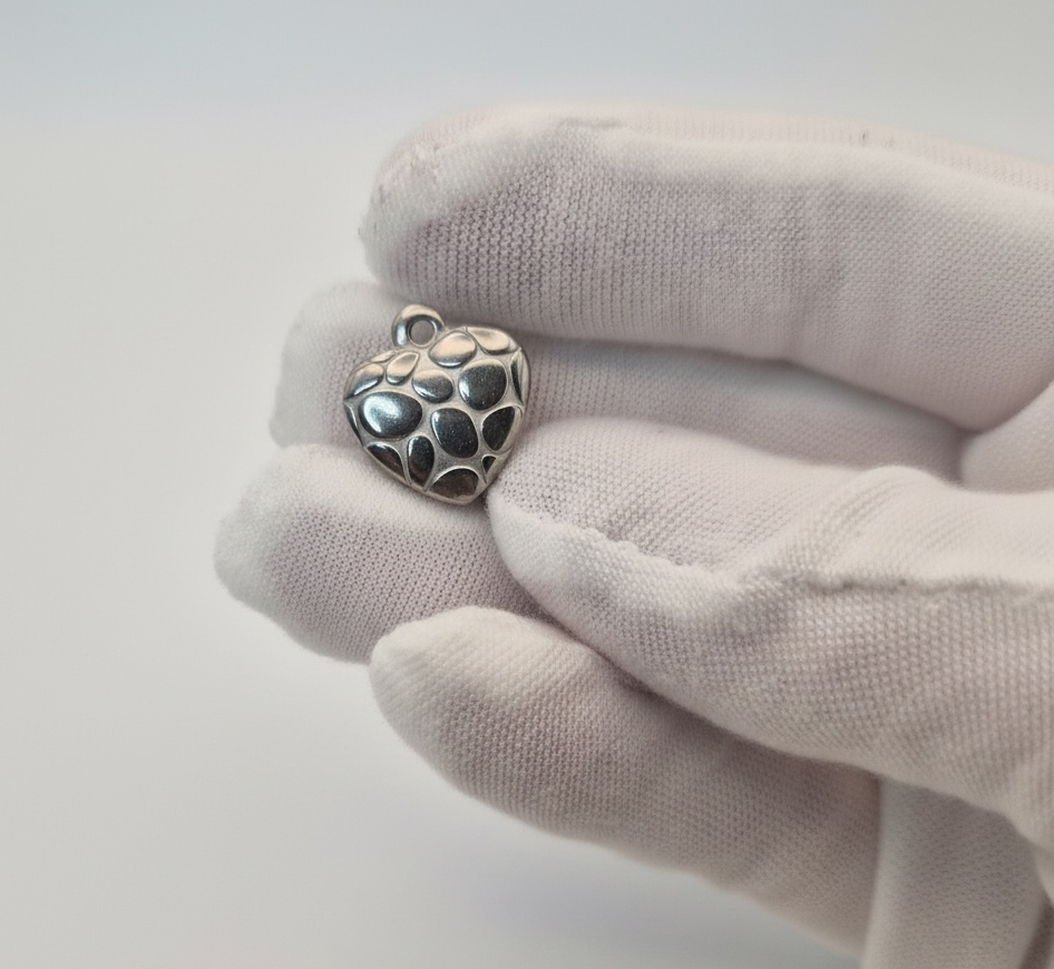Spotted Heart Pendant - 15mm
