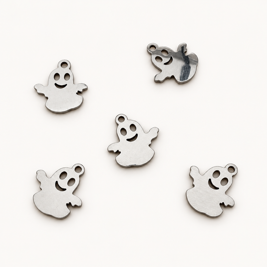 Smiling Ghost Charm – 12mm