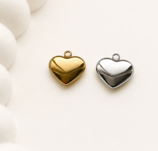 Classic Petite Puffy Heart Charm – 11mm