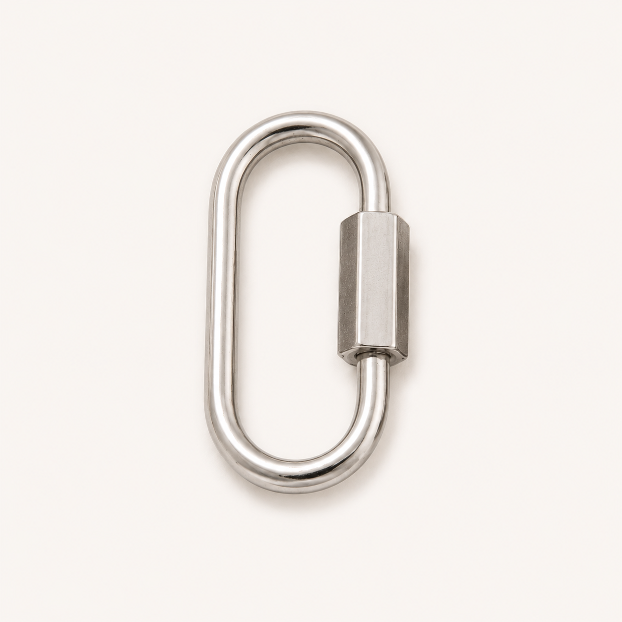 24mm Oval Screw Carabiner – Gold & Silver Finishes