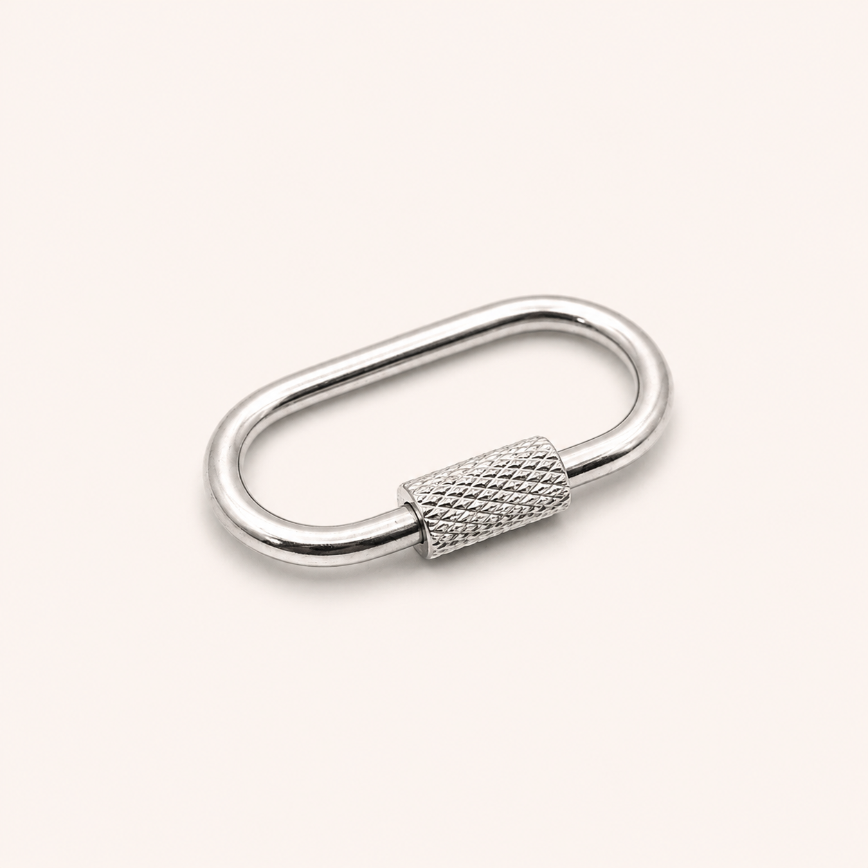 Oval Textured Screw Carabiner – 21 & 26mm Gold & Silver Finishes