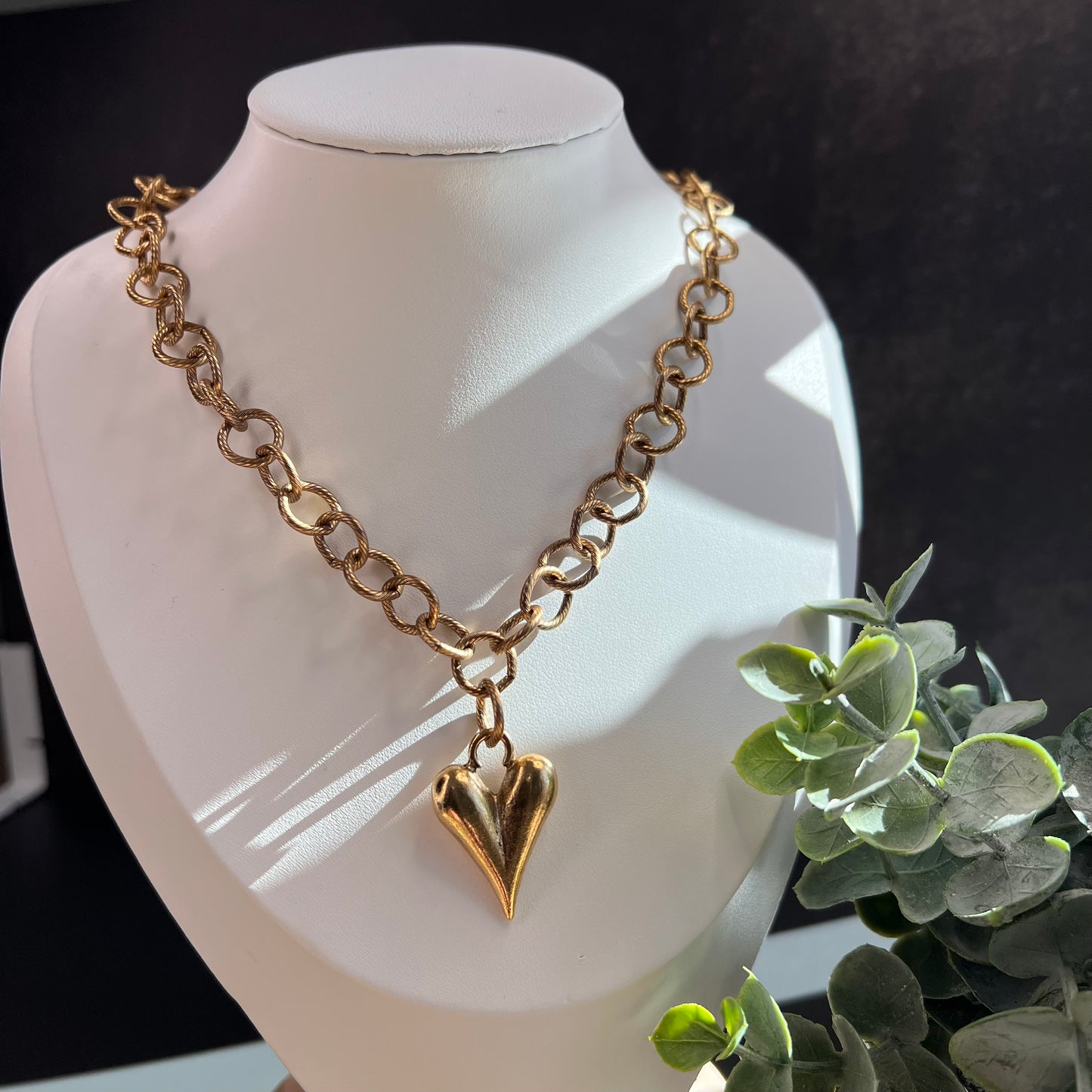 Tesoro Heart Necklace