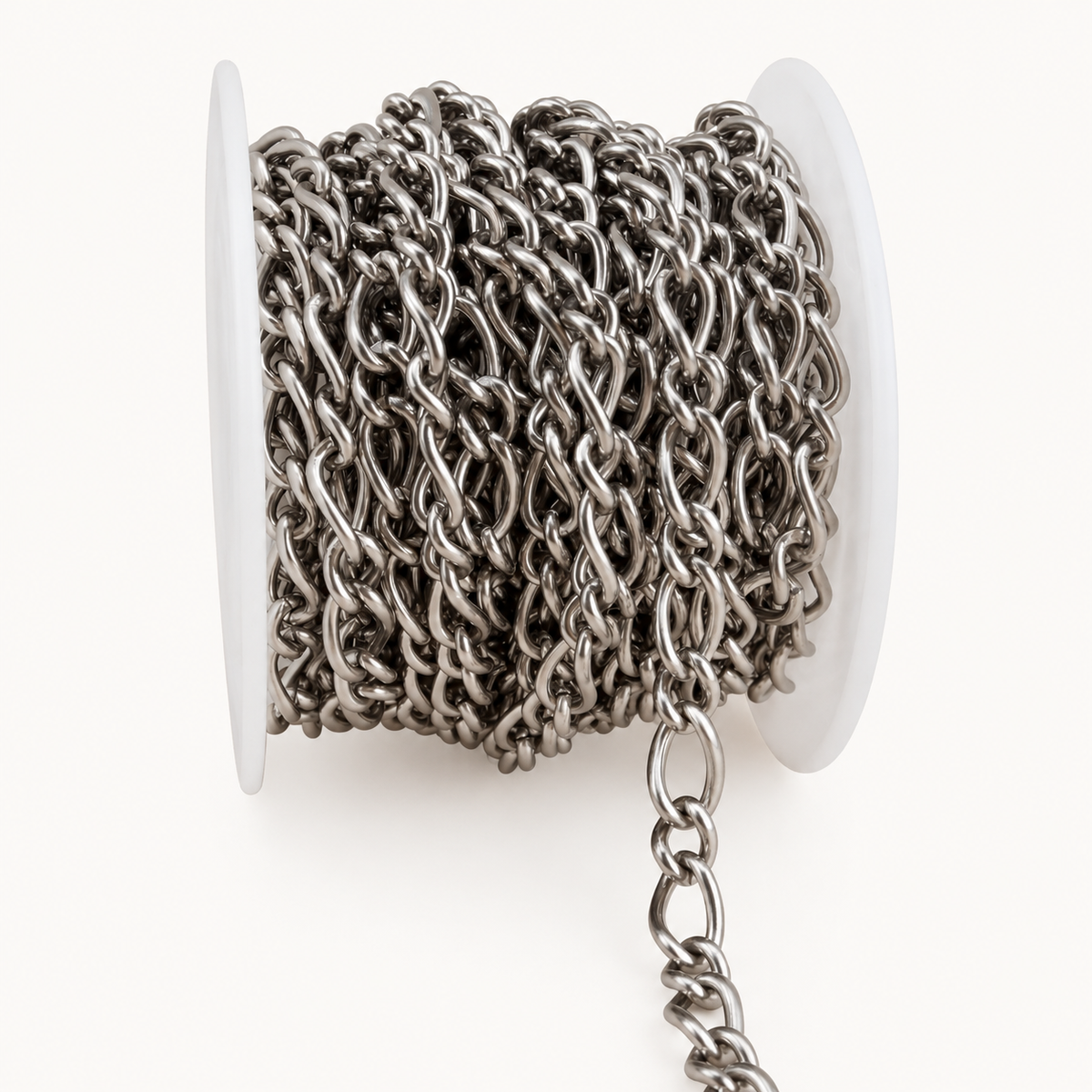 Contemporary Figaro Chain – 6–9mm (By the Foot)
