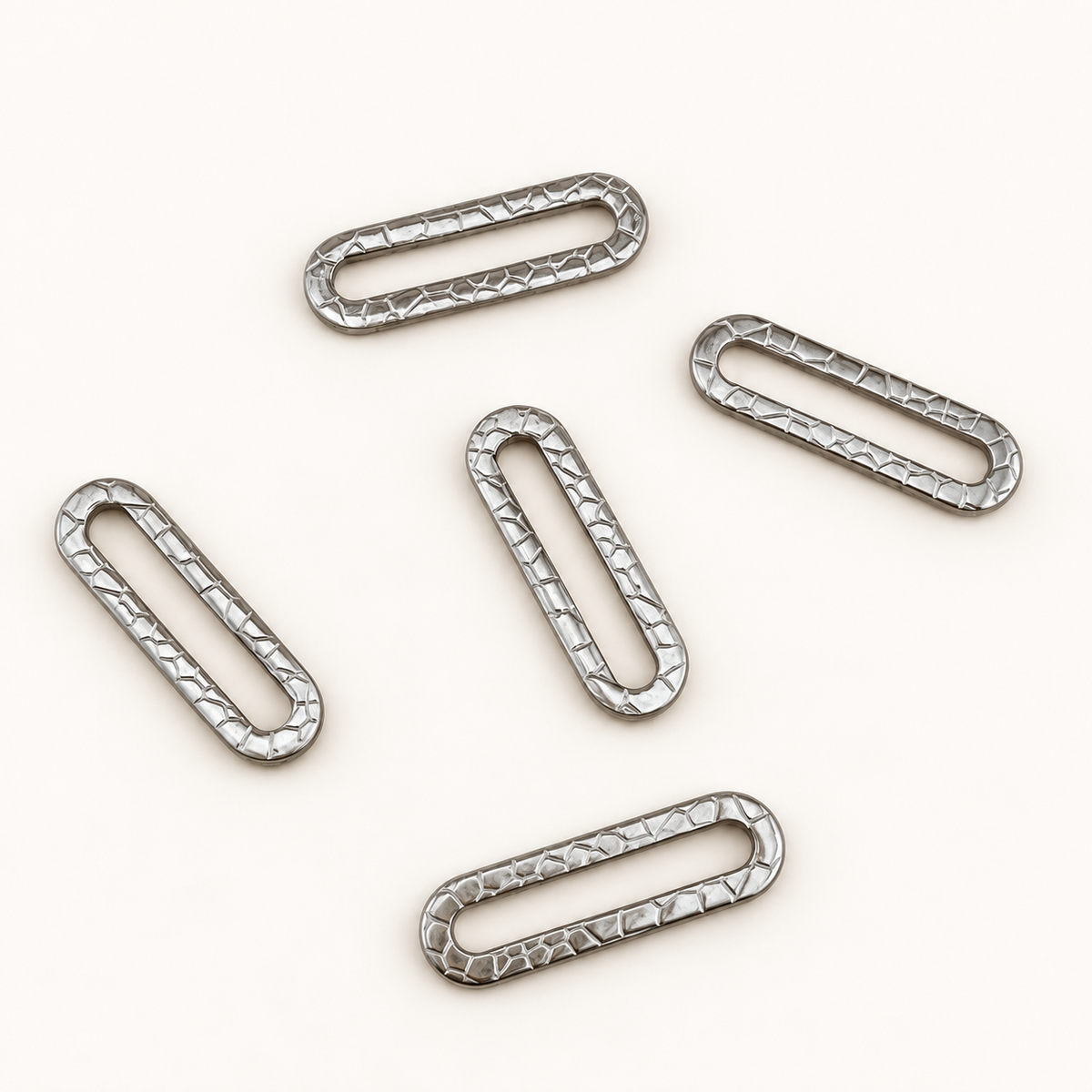 Textured Oval Linking Ring – 25mm
