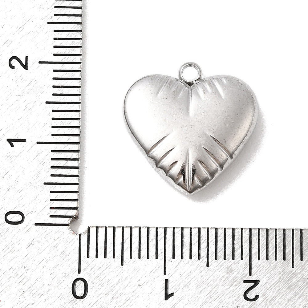 Amore Heart Pendant, 17 x 16mm - 2mm Hole