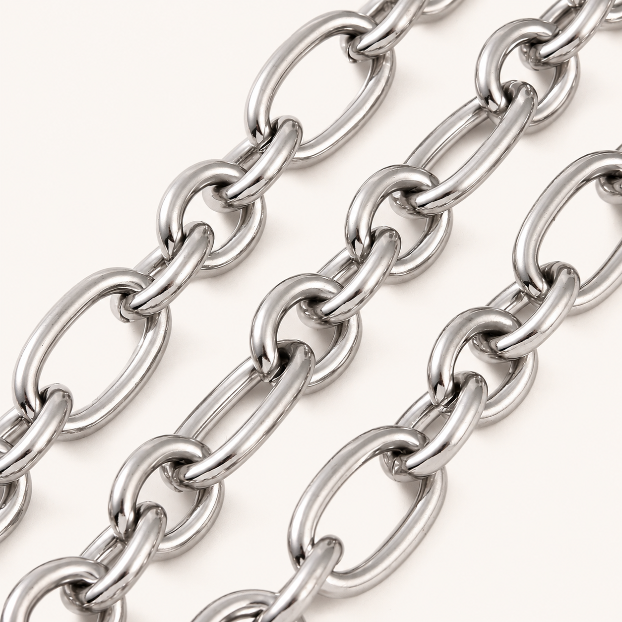 Large Figaro Chain – 17x10mm (By the Foot)